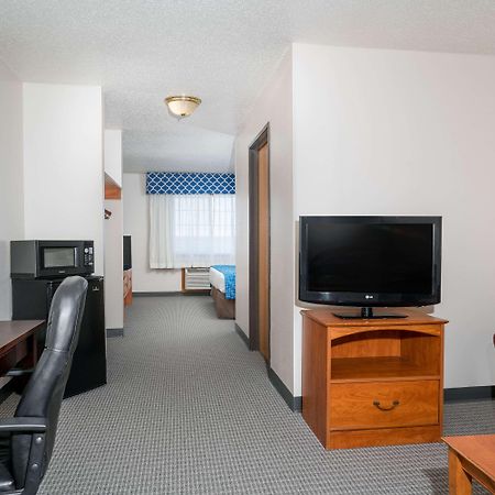 Ramada Limited Cockeysville Екстериор снимка