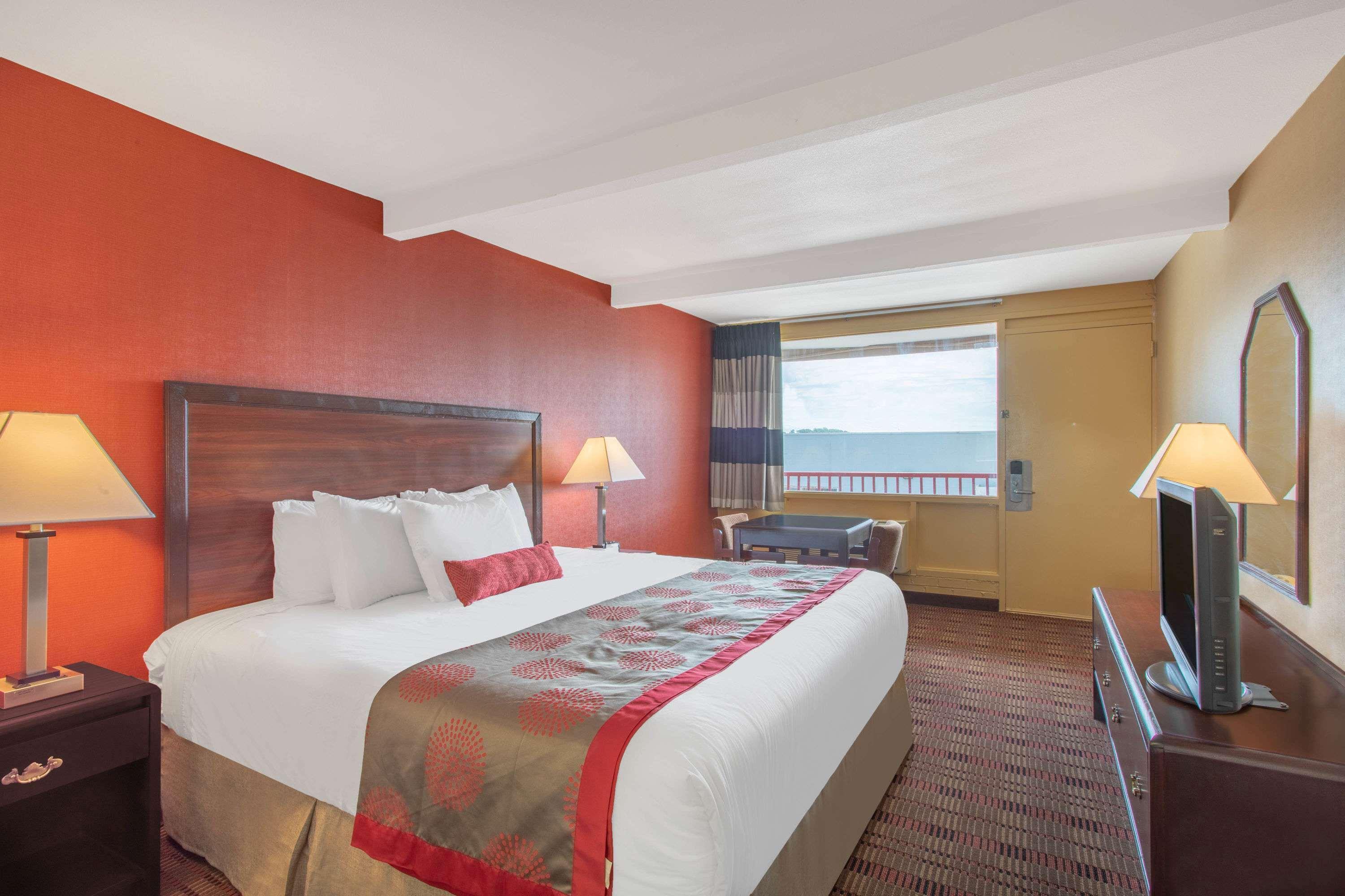 Ramada Limited Cockeysville Екстериор снимка